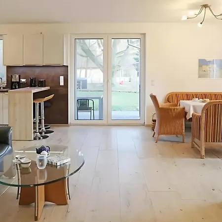 Holiday home Haus Eichenkrone Bodstedt